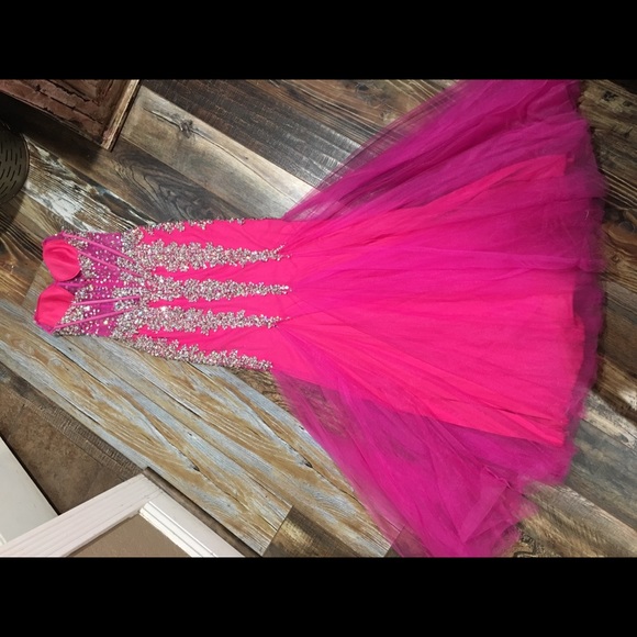 Jovani Size 6 Prom Dress! - Picture 4 of 4